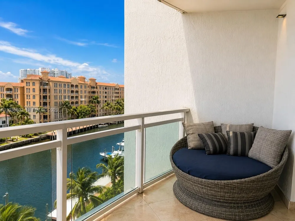 3000 NE 188th St #604 Aventura, FL 33180