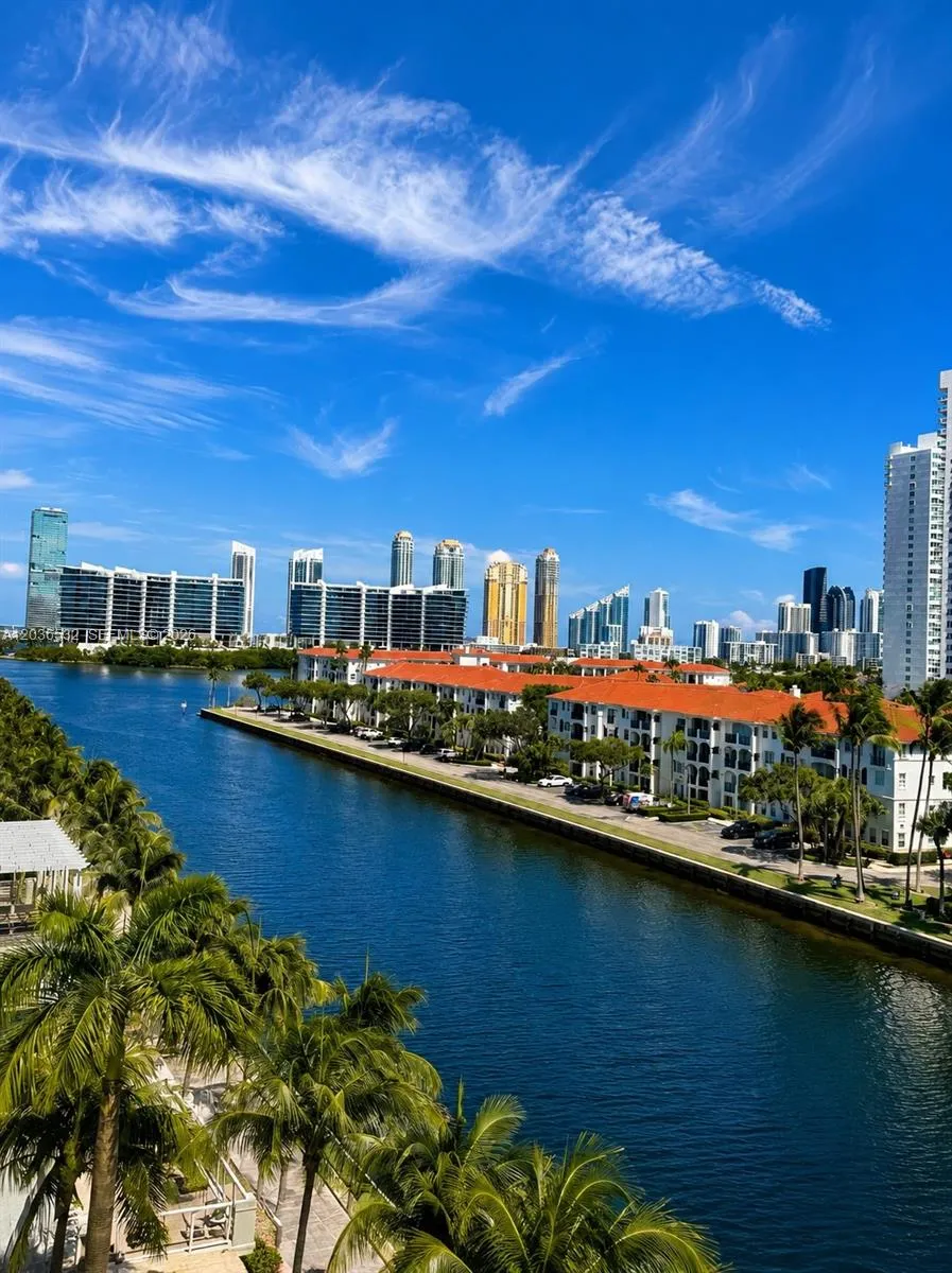 3000 NE 188th St #604 Aventura, FL 33180