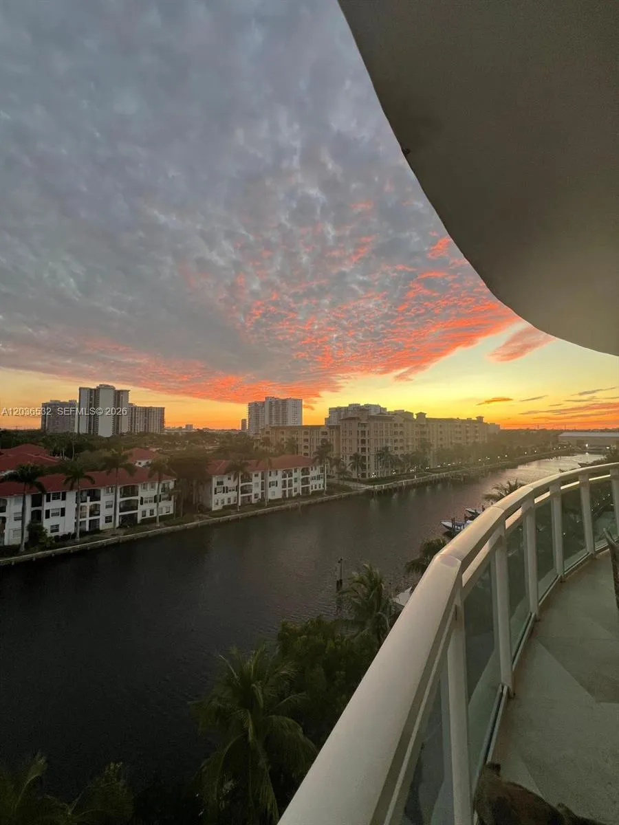 3000 NE 188th St #604 Aventura, FL 33180