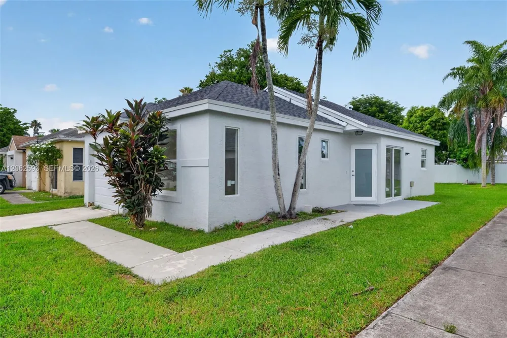 941 SW 7th Pl Florida City, FL 33034