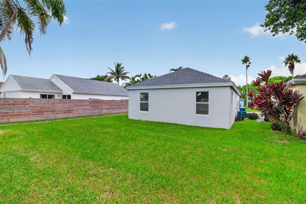 941 SW 7th Pl Florida City, FL 33034
