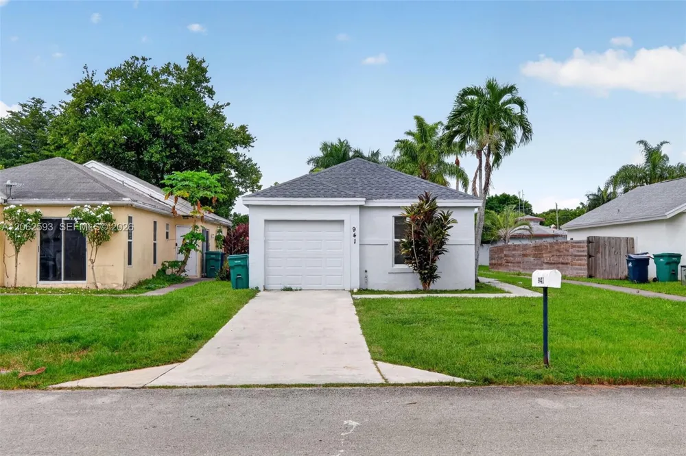 941 SW 7th Pl Florida City, FL 33034