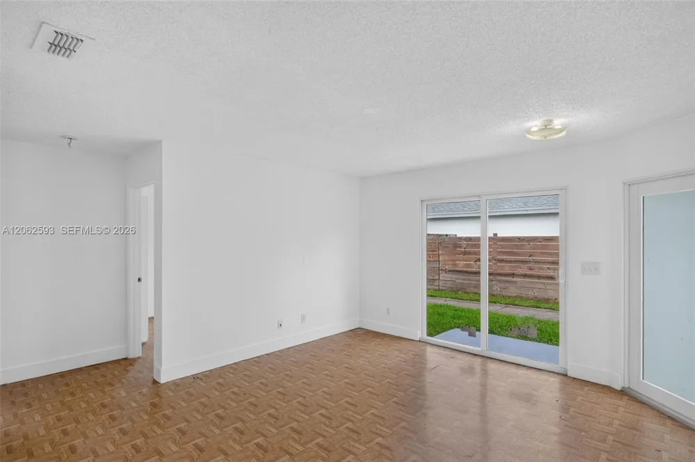 941 SW 7th Pl Florida City, FL 33034