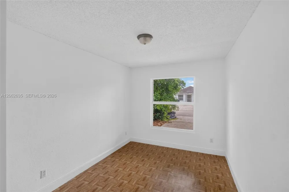 744 SW 9th St Florida City, FL 33034