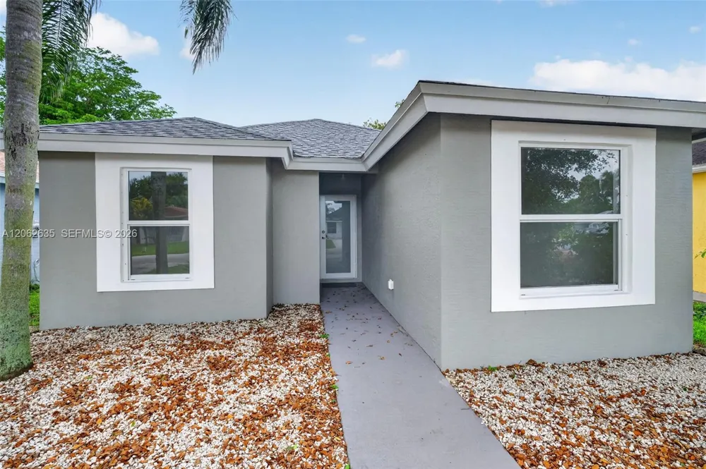 744 SW 9th St Florida City, FL 33034