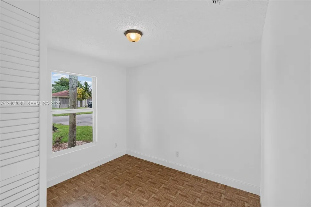 744 SW 9th St Florida City, FL 33034