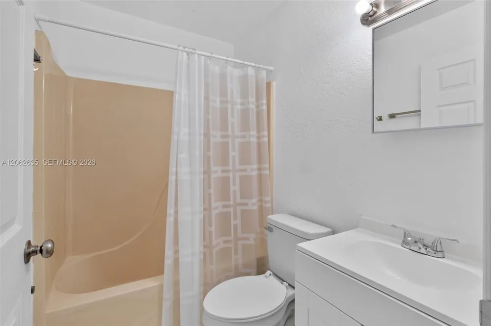 744 SW 9th St Florida City, FL 33034