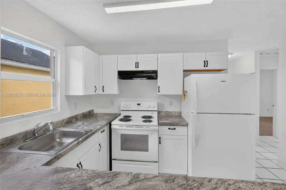 744 SW 9th St Florida City, FL 33034
