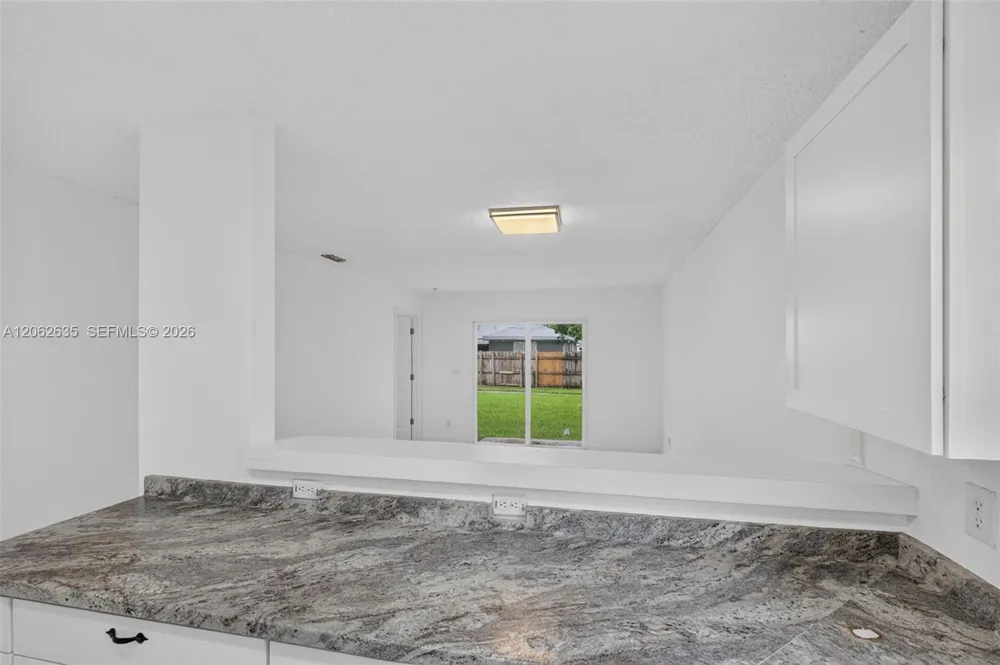 744 SW 9th St Florida City, FL 33034