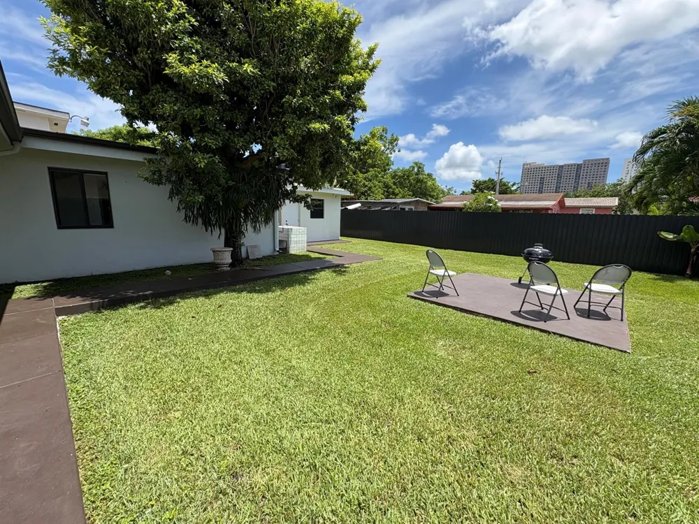 10928 SW 2nd Street Miami, FL 33174