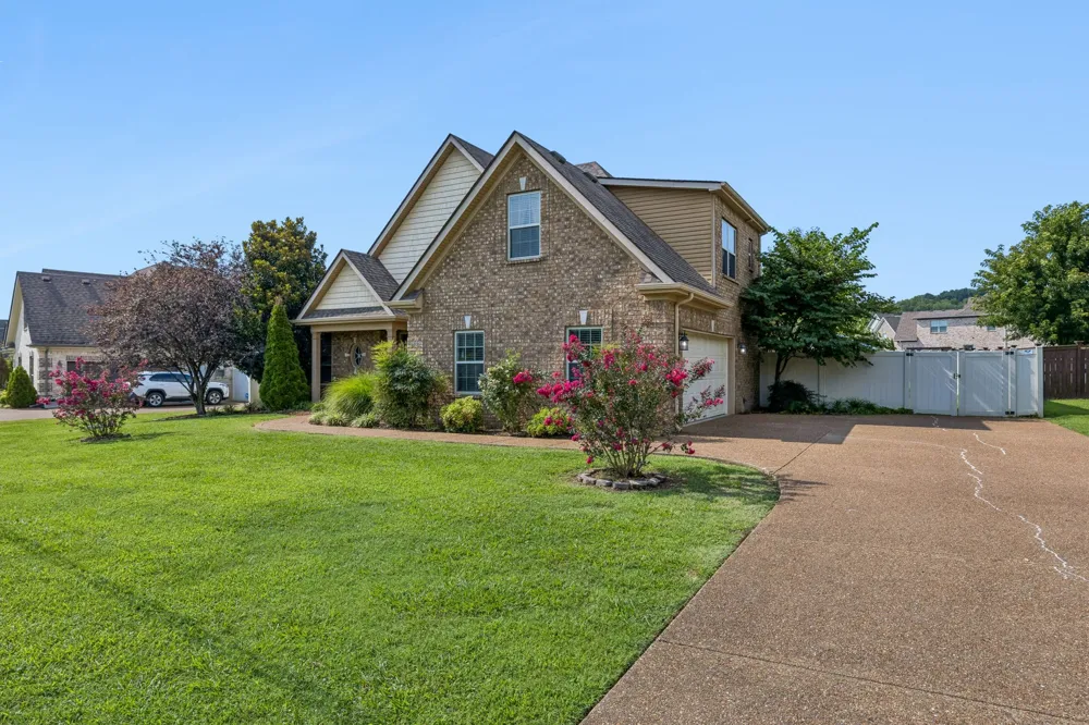 1305 Millstone Creek Rd Lascassas, TN 37085