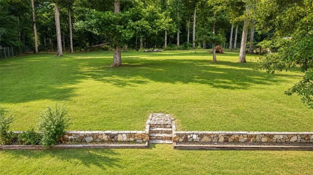 2363 Rat Kinney Road Statham, GA 30666