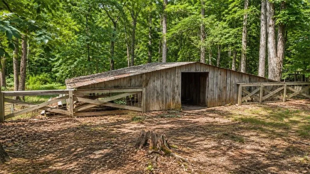 2363 Rat Kinney Road Statham, GA 30666