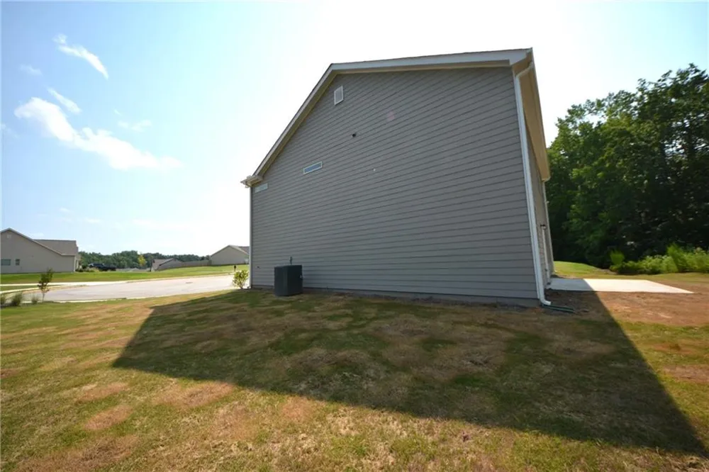 547 Hellen Valley Drive Braselton, GA 30517