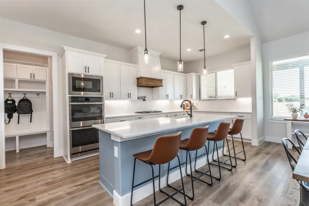 24 Dove Landing Valley View, TX 76272