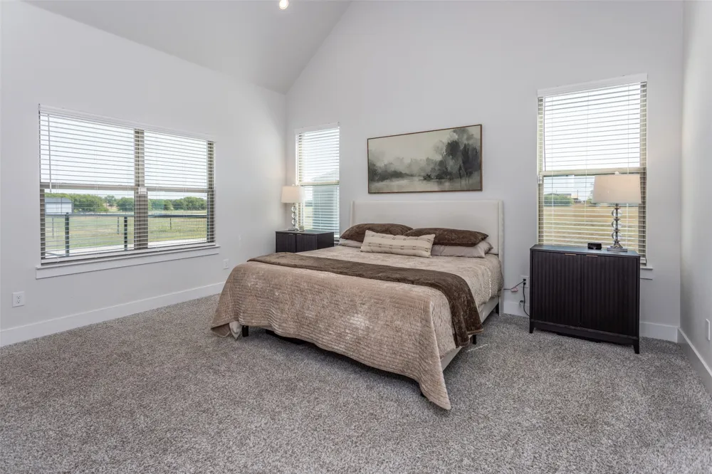 24 Dove Landing Valley View, TX 76272