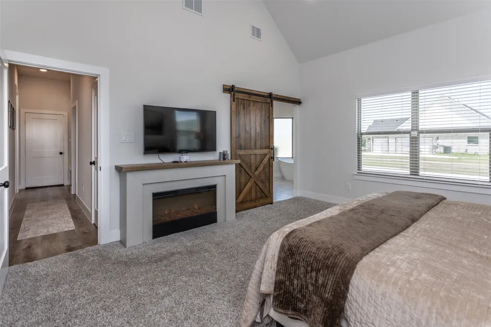 24 Dove Landing Valley View, TX 76272