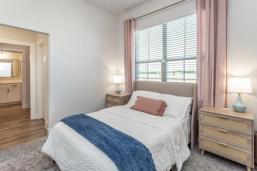 24 Dove Landing Valley View, TX 76272