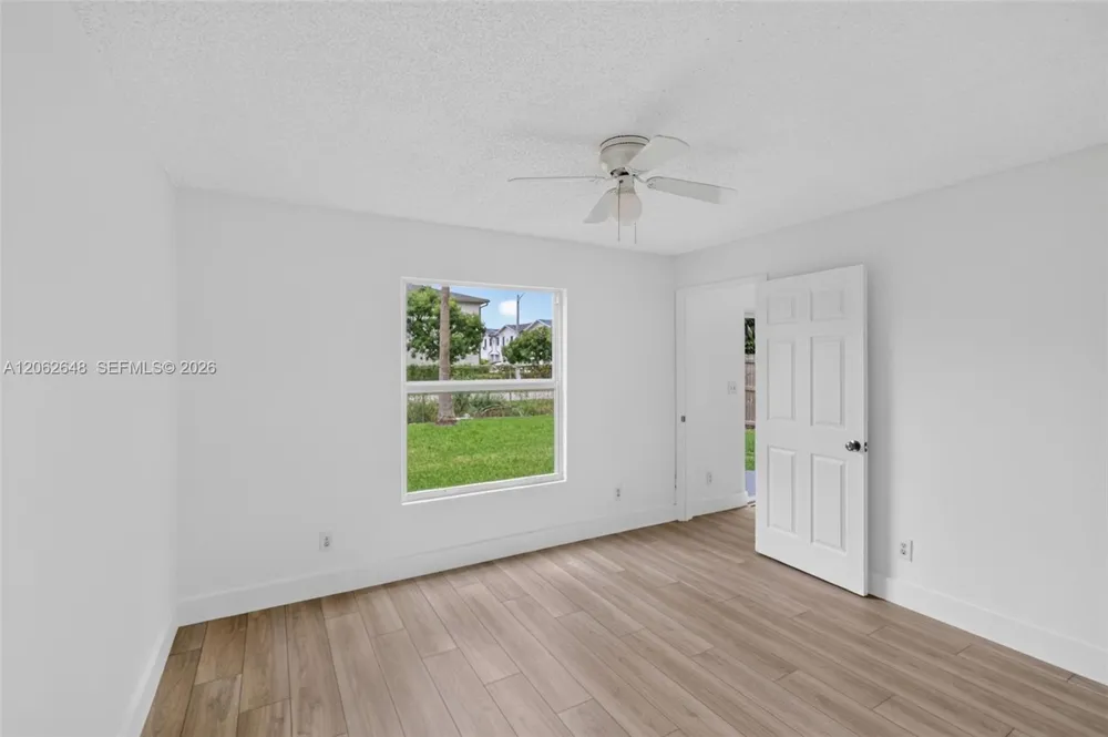 731 SW 10th St Florida City, FL 33034