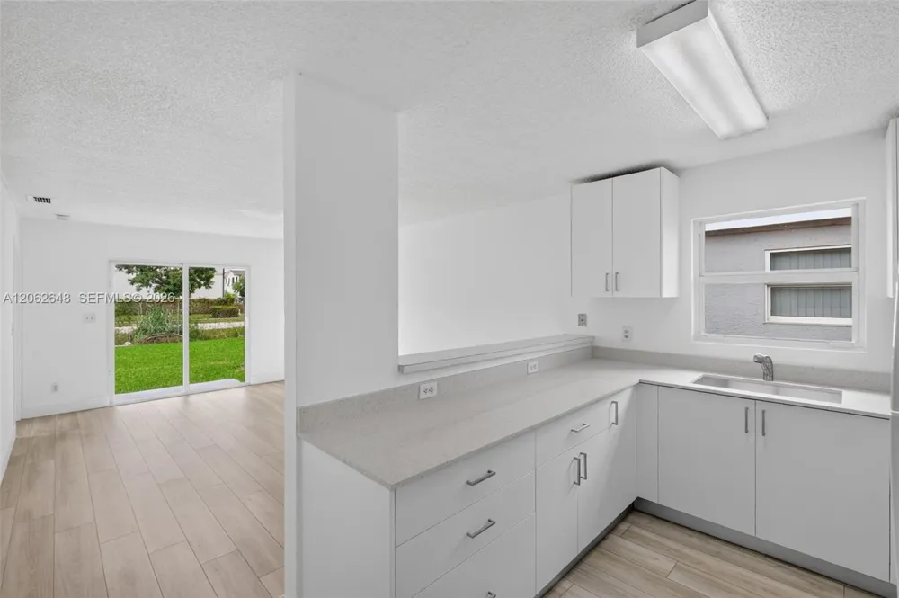731 SW 10th St Florida City, FL 33034