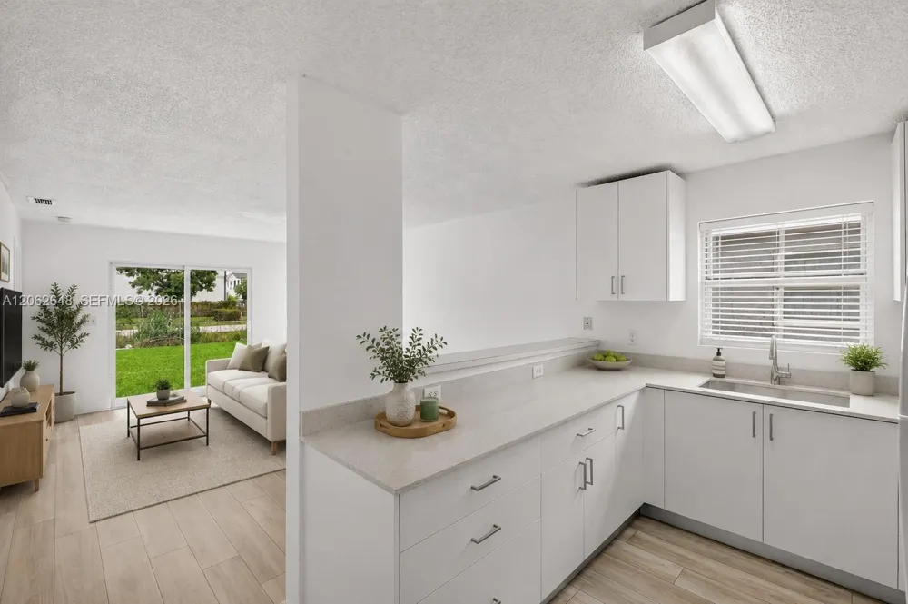 731 SW 10th St Florida City, FL 33034