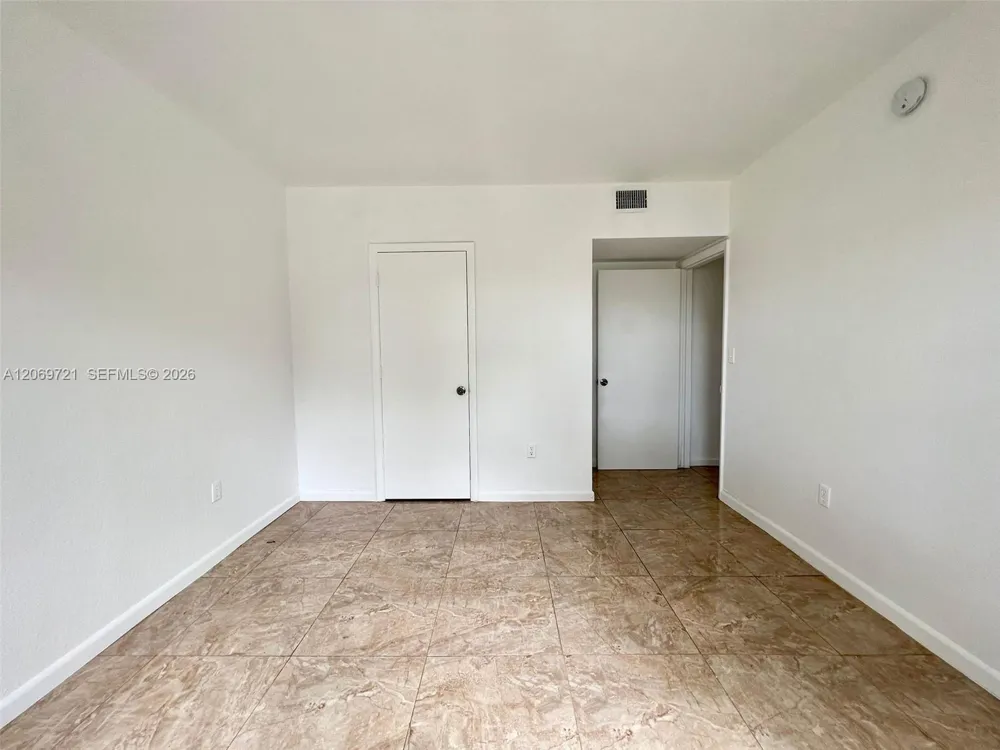 8460 NW 4th Ct #8460 Miami, FL 33150