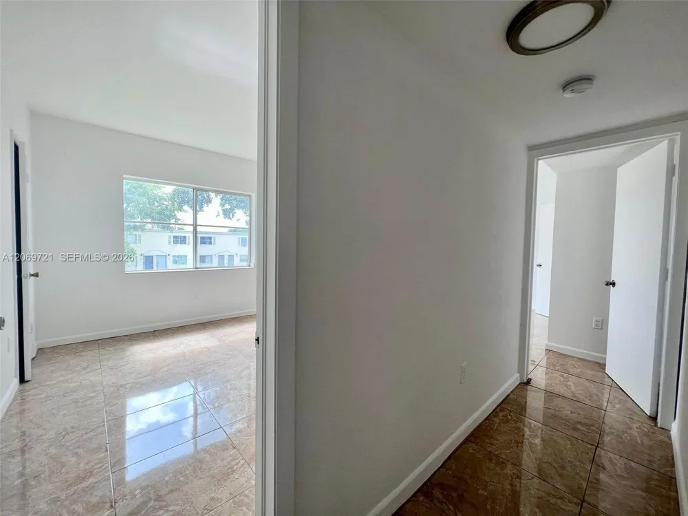 8460 NW 4th Ct #8460 Miami, FL 33150