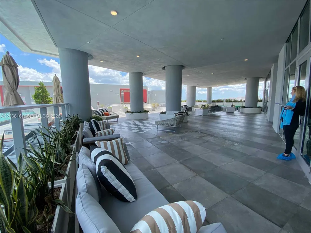 2000 Metropica Way #308 Sunrise, FL 33323
