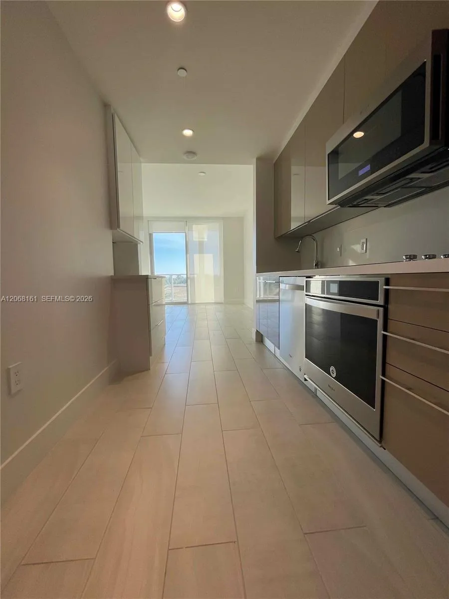 2000 Metropica Way #308 Sunrise, FL 33323