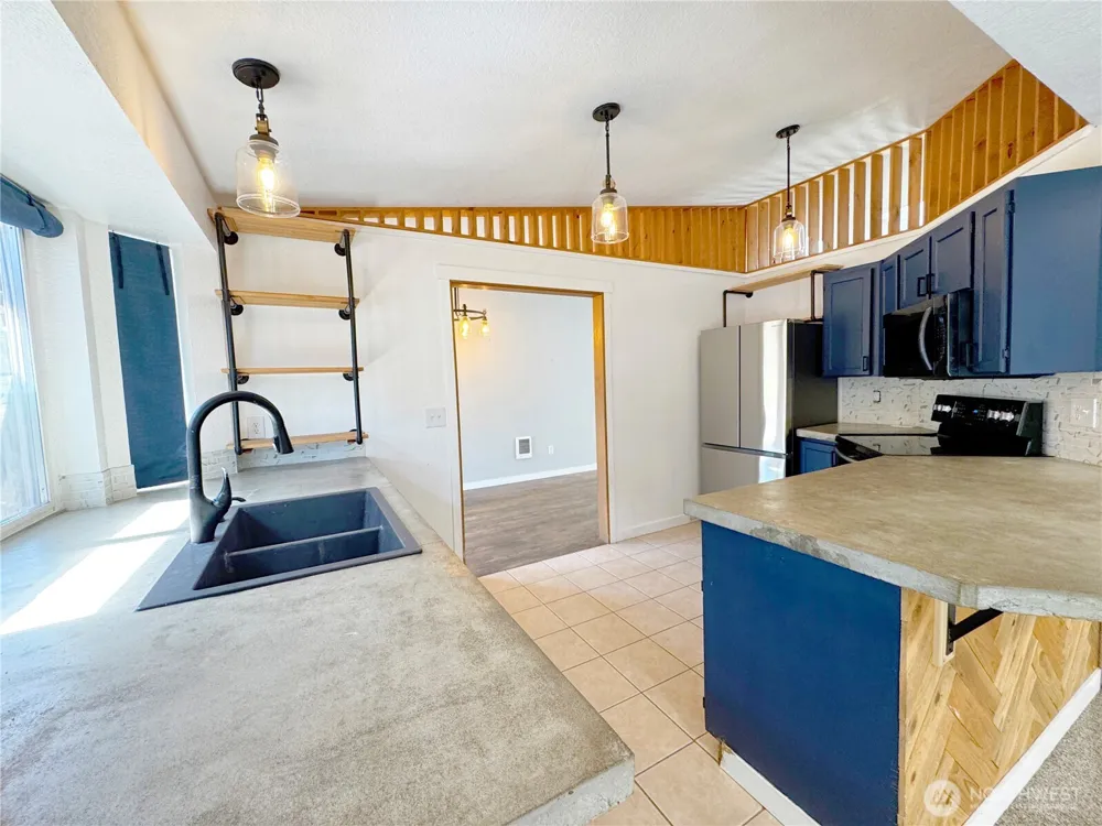 3717 S 316th Street Auburn, WA 98001