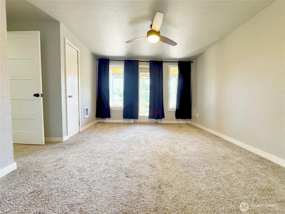3717 S 316th Street Auburn, WA 98001