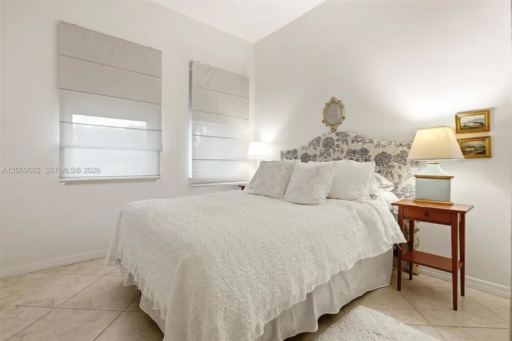 1514 Winterberry Ln Weston, FL 33327
