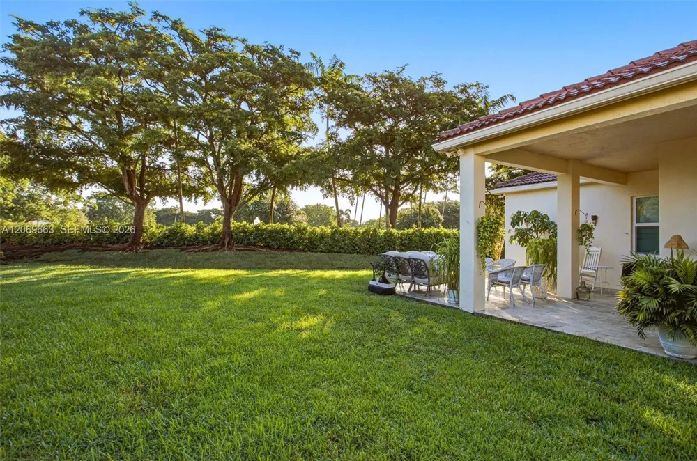 1514 Winterberry Ln Weston, FL 33327