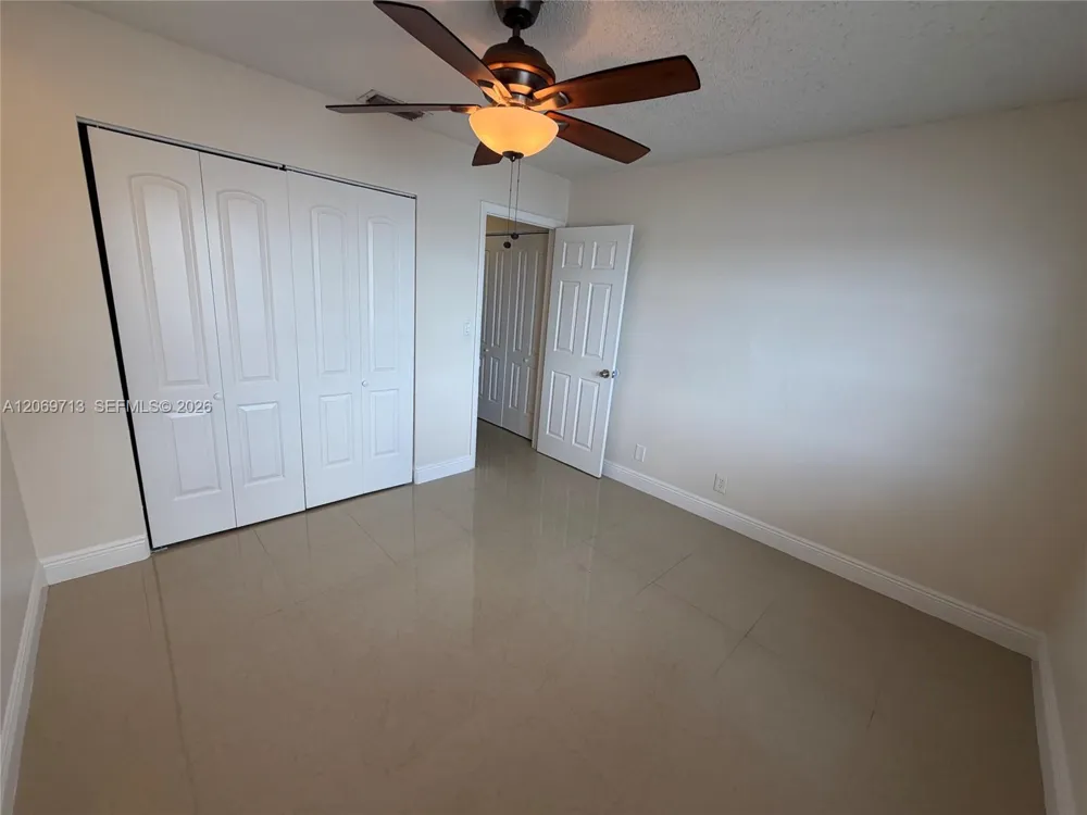 432 Lakeside Dr #257 Margate, FL 33063