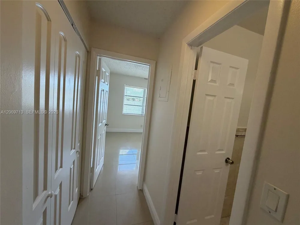 432 Lakeside Dr #257 Margate, FL 33063
