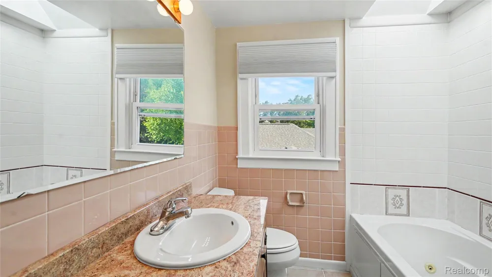 635 E Main Street Brighton City, MI 48116