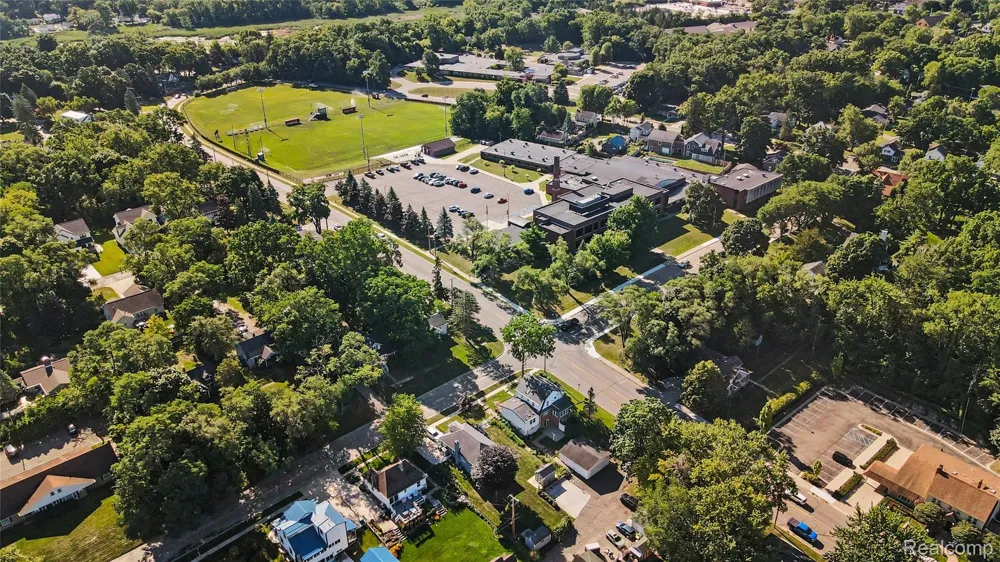 635 E Main Street Brighton City, MI 48116