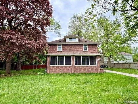 1331 South Boulevard W