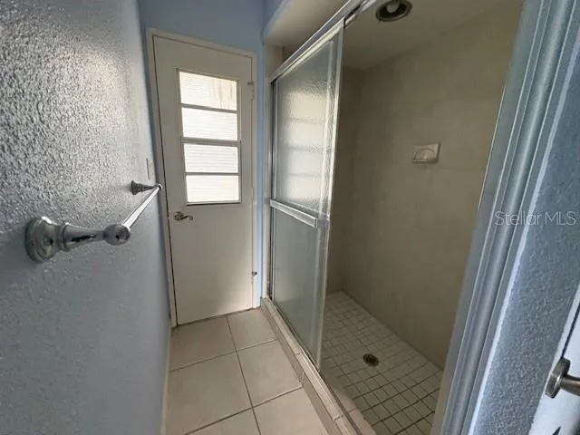 4240 CHARING CROSS ROAD Sarasota, FL 34241