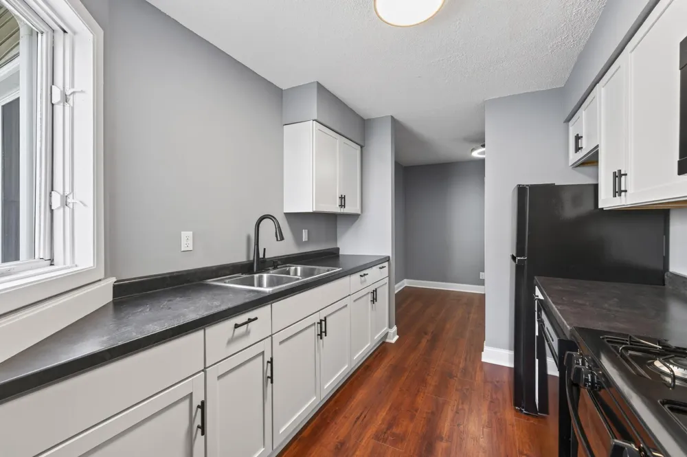 25 Stevens Street E Saint Paul, MN 55107