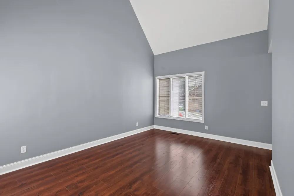 25 Stevens Street E Saint Paul, MN 55107