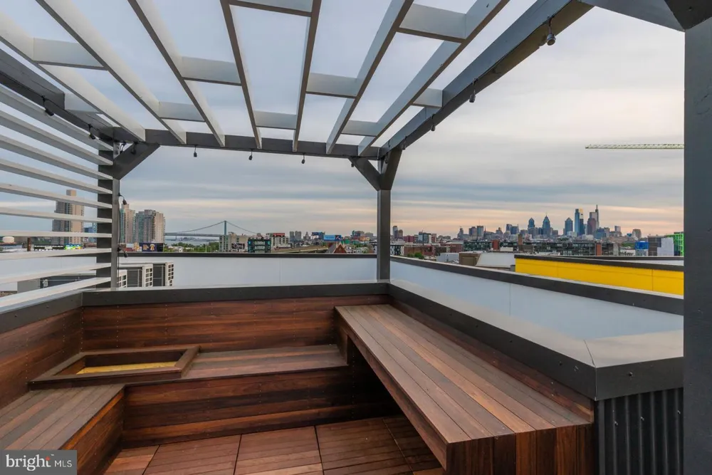 1141 FRONT STREET #203 Philadelphia, PA 19123