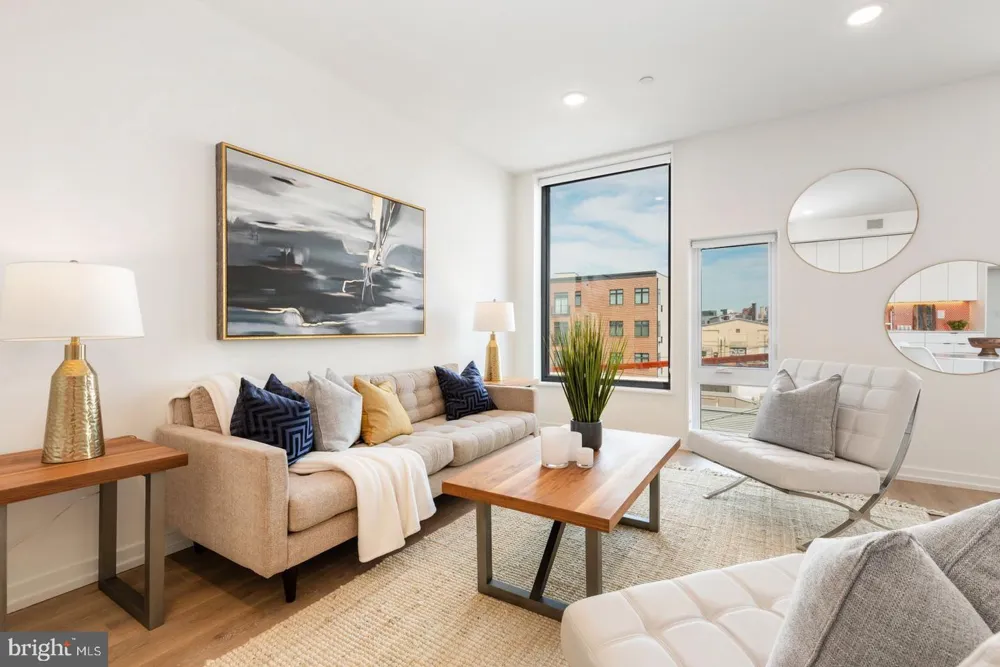 1141 FRONT STREET #203 Philadelphia, PA 19123
