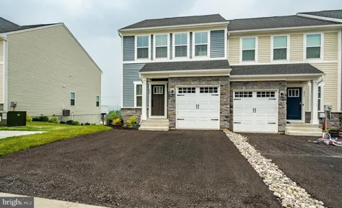 208 CHASE DRIVE