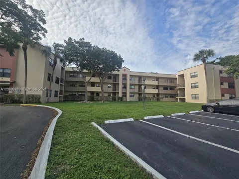 3400 Foxcroft Rd #107