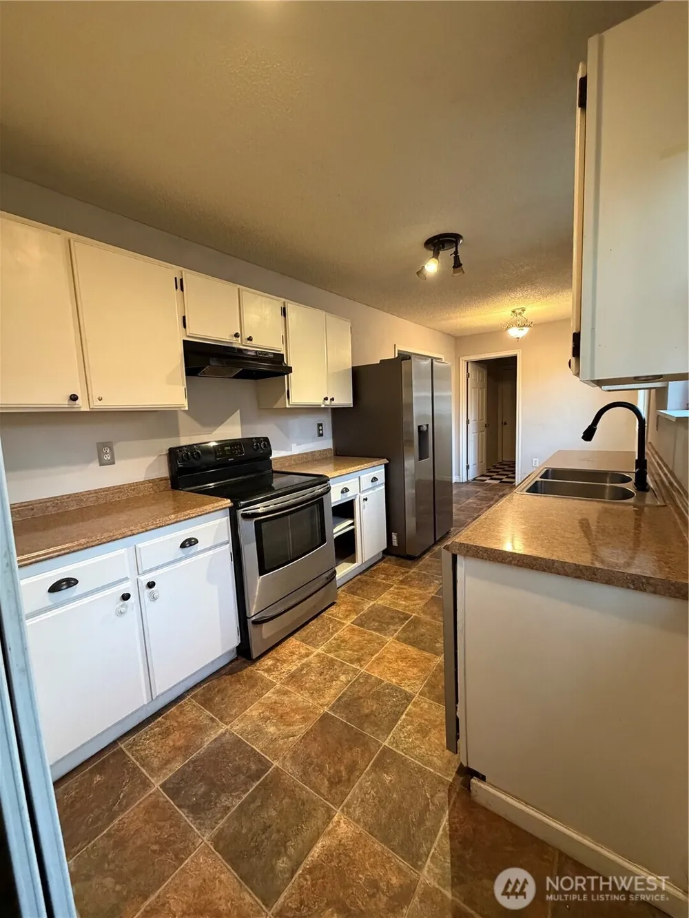 412 S Washington Goldendale, WA 98620