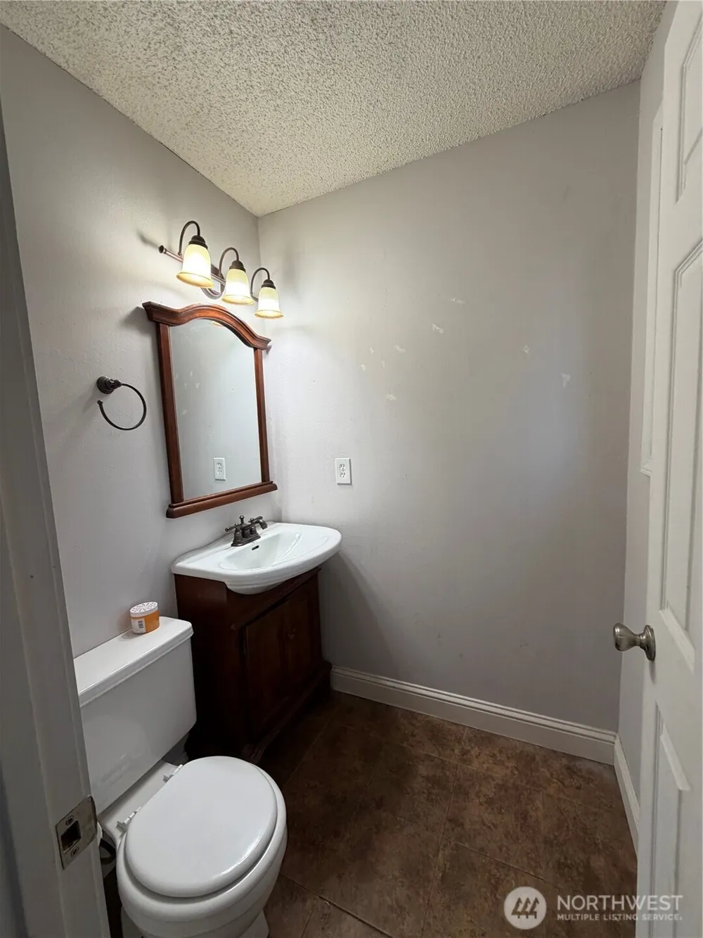 412 S Washington Goldendale, WA 98620