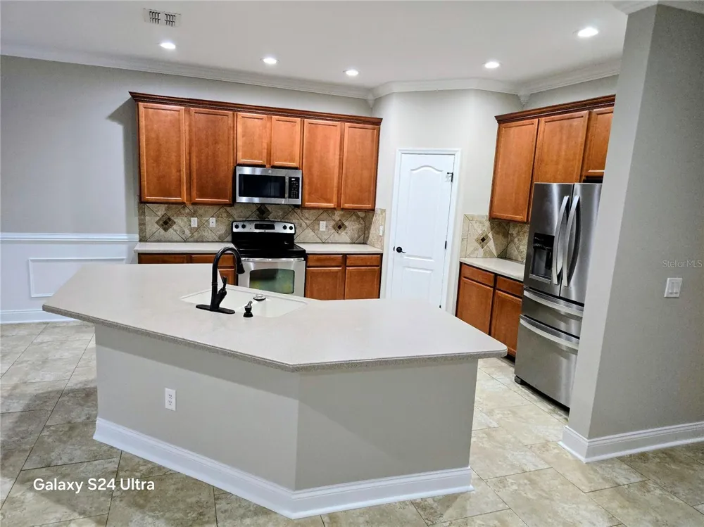 473 OAK LANDING BOULEVARD Mulberry, FL 33860