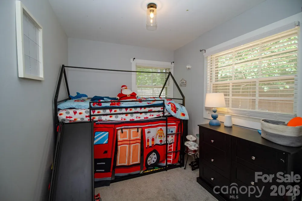 36 Clarendon Road Asheville, NC 28806