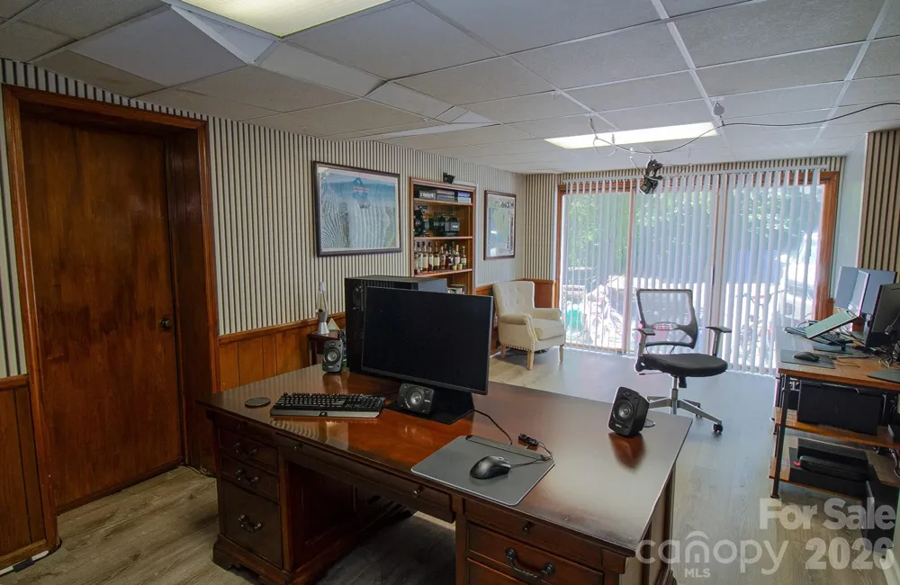 36 Clarendon Road Asheville, NC 28806